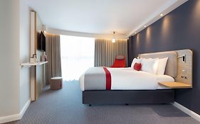 Holiday Inn Express Southwark By Ihg